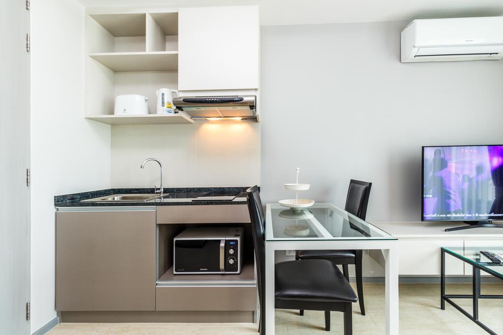 Ferienwohnung 6Th Avenue Surin By Lofty Exterior foto
